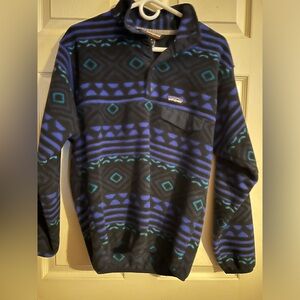 Patagonia men’s synchilla size small, vintage blue Aztec print, quarter snap